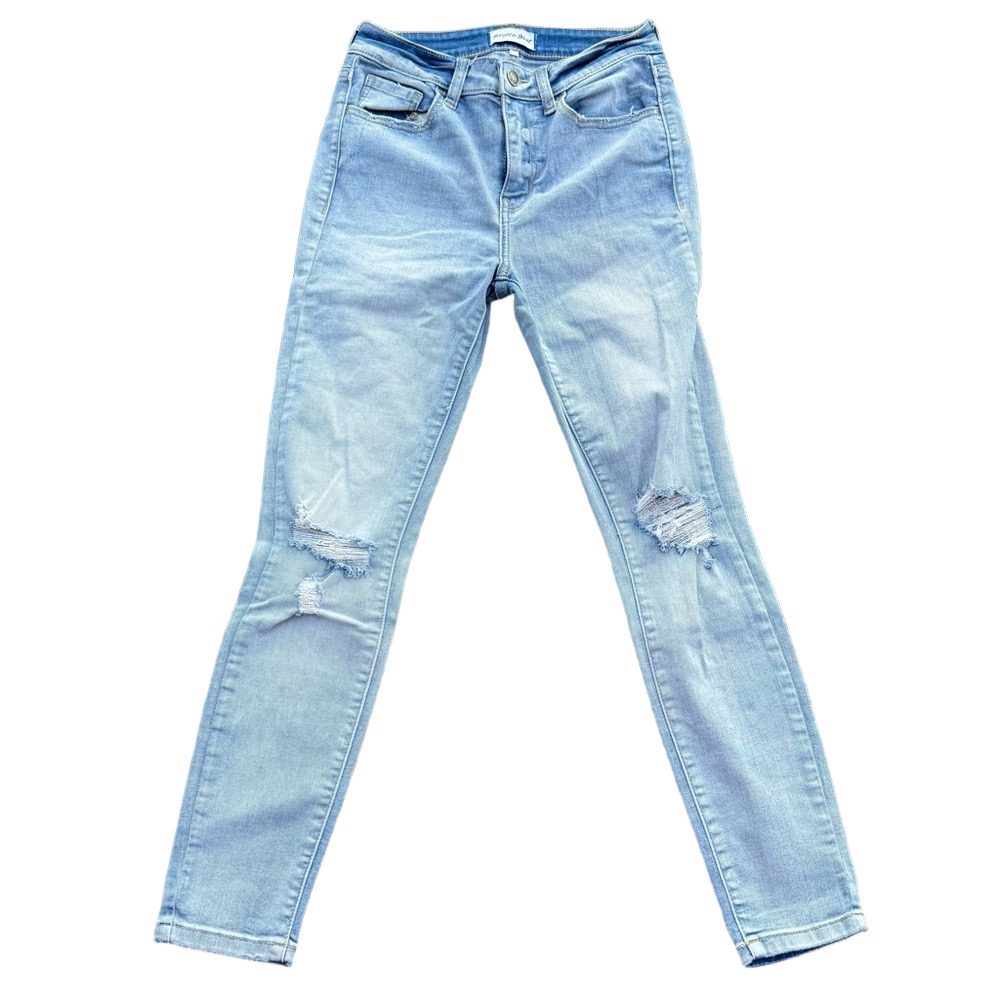 Studio Blue Jeans Women's 29 Blue Light Wash Skinny Jeans Distressed